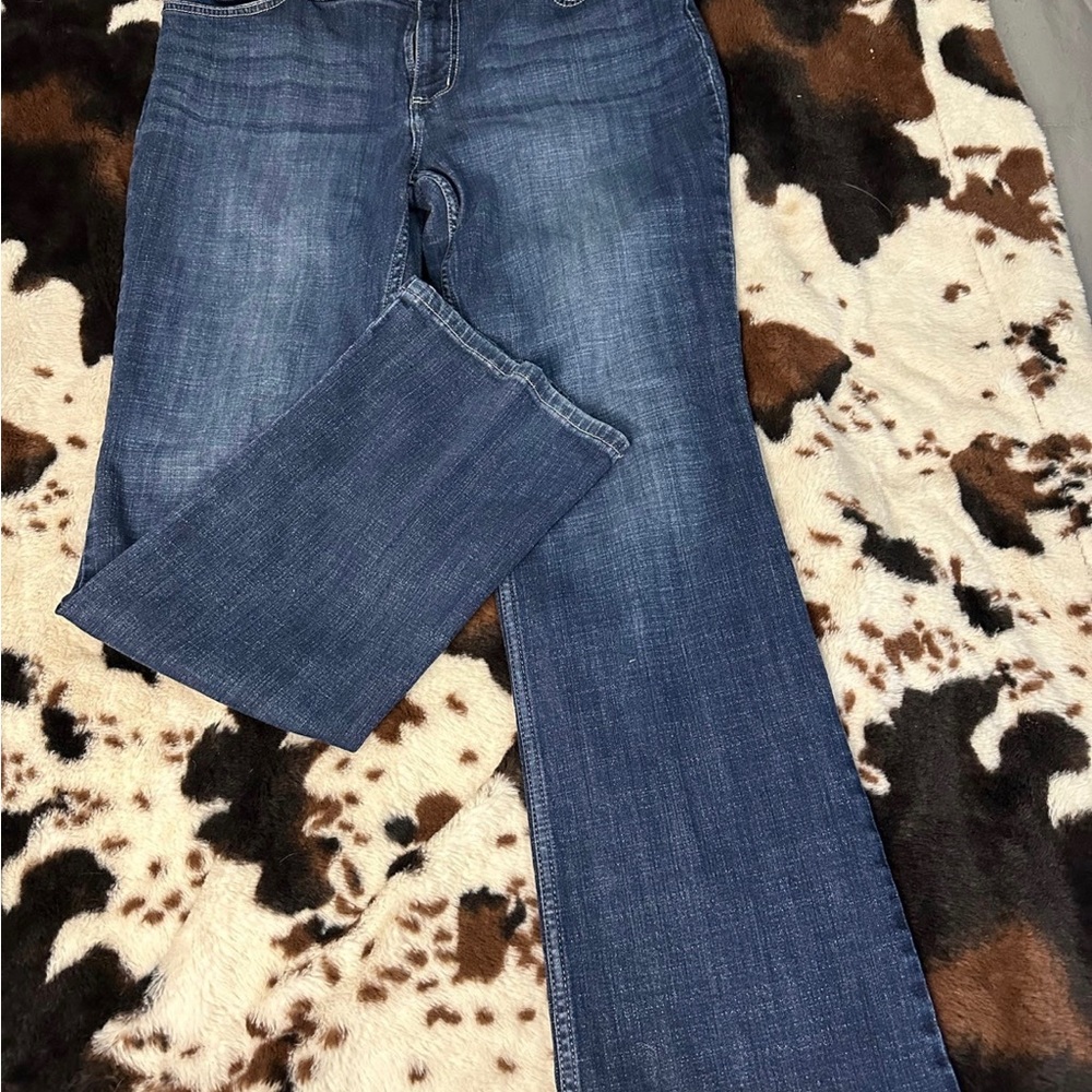 09MWZDO ladies wrangler jeans, boot cut, size 15/32